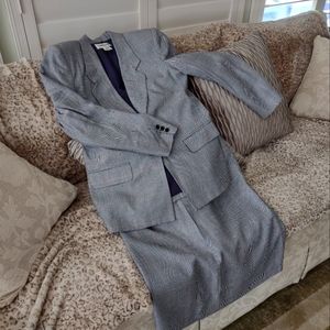 Women's suit